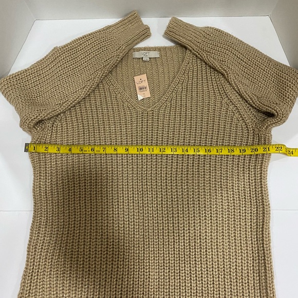Ann Taylor Loft Plus V-Neck Sweater - Picture 3 of 10